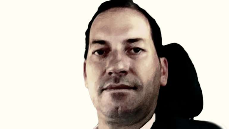 Segundo a acusação do caso Marquês, o antigo funcionário de Sócrates recebia cheques ou dinheiro vivo de Carlos Santos Silva
