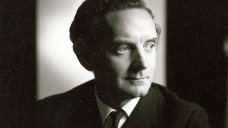 P.H. Newby recebeu o Booker Prize pelo seu 17.º romance. O escritor começou a publicar em 1945