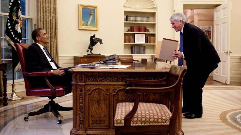 Gregory Craig trabalhou tanto na Casa Branca de Bill Clinton (14 meses) como na de Barack Obama, onde esteve quase um ano