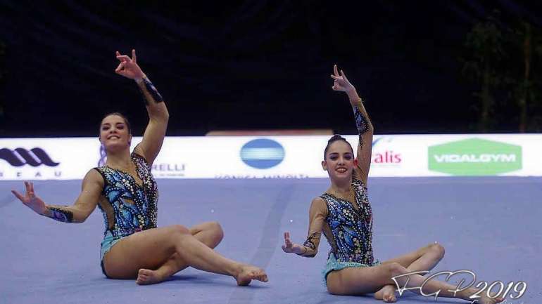 O par feminino formado por Rita Ferreira e Ana Rita Teixeira, do Acro Clube da Maia conquistou não só o primeiro lugar como o Circuito de Taças do Mundo