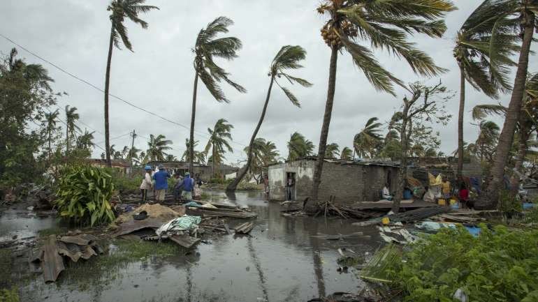 A tempestade tropical intensa está a formar-se nos dois países