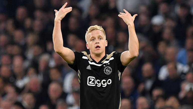 Donny Van de Beek fez a diferença na meia-final com o Tottenham depois de já ter marcado à Juventus em Turim