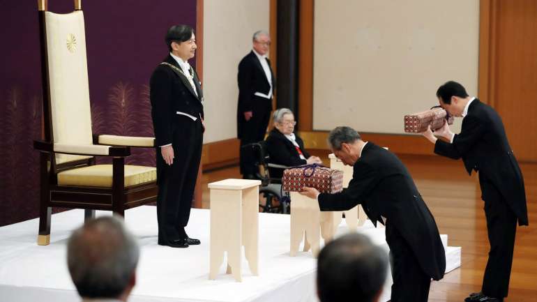 A cerimónia, com o nome "Kenji para Shokei sem quimono", durou apenas cinco minutos e contou com a presença do primeiro-ministro japonês, Shinzo Abe.