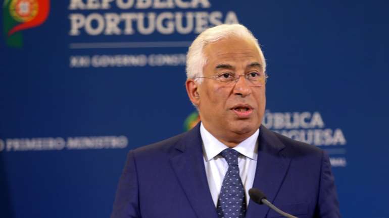 O primeiro-ministro poderá responder ao inquérito por escrito