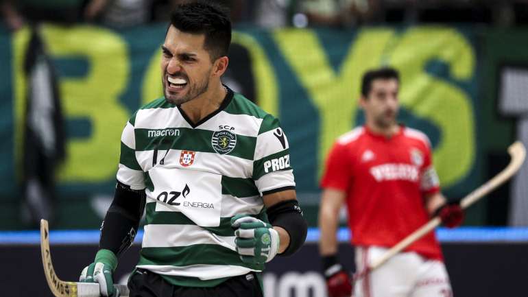 Matías Platero marcou dois dos golos do Sporting até ao intervalo no triunfo dos leões no dérbi frente ao Benfica de Valter Neves