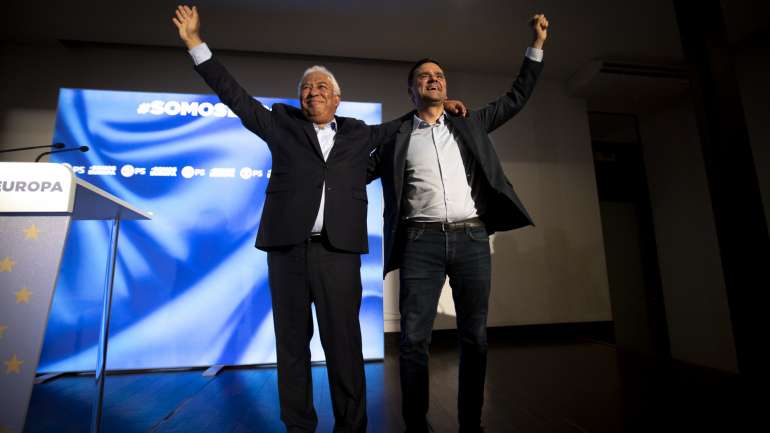 António Costa foi a Faro ter com o seu candidato e aconselhou-o ser ele mesmo