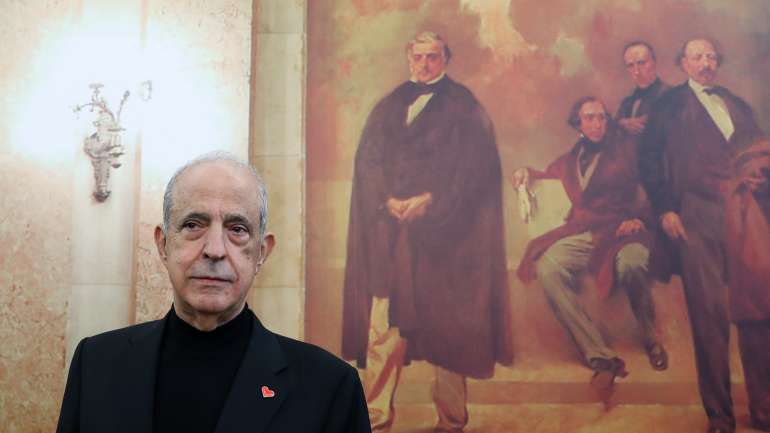 Joe Berardo foi condecorado por duas vezes, em 1985 e em 2004