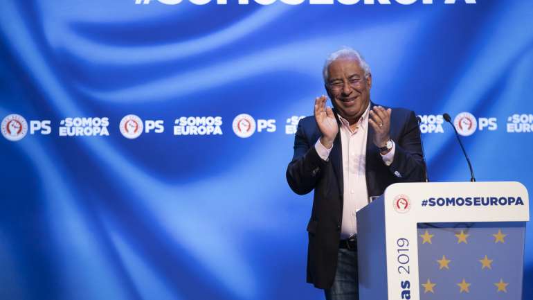 A sondagem da RTP/Católica foi realizada entre os dias 16 e 19 de maio e foram inquiridos 1882 cidadãos