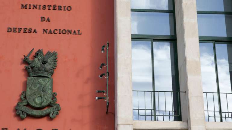O projeto será elaborado pela Autoridade Aeronáutica Nacional, a Autoridade Nacional da Aviação Civil, a Força Aérea e a Navegação Aérea de Portugal