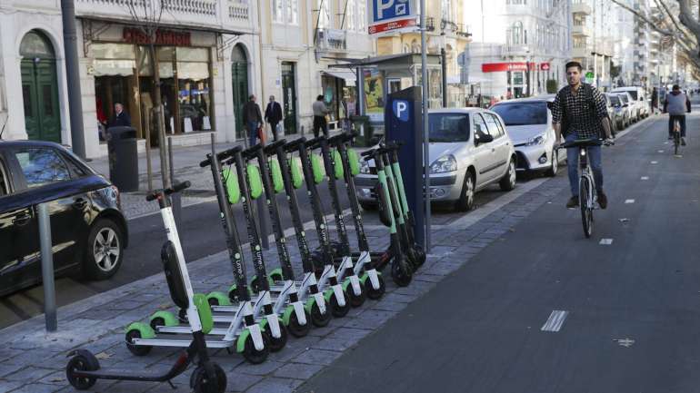 Em causa está a ocupação ilegal do espaço público de Santa Maria Maior, freguesia localizada na zona histórica de Lisboa