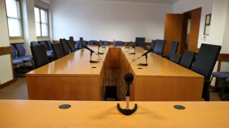Medida já aprovada em especialidade no Parlamento fixa o teto salarial dos juízes no salário do Presidente e não no do primeiro-ministro