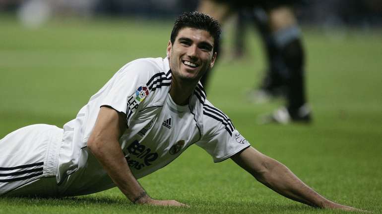 José Antonio Reyes com a camisola do Real Madrid, a sorrir, como será recordado por muitos antigos colegas