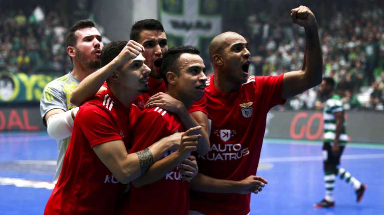 Roncaglio, Bruno Coelho, Robinho e André Coelho marcaram um golo cada no triunfo do Benfica por 6-3 Pavilhão João Rocha
