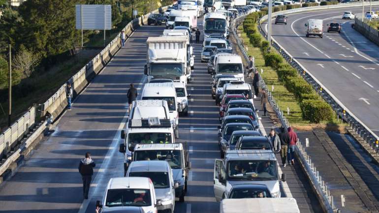 13.400 milhões de euros serão investidos em transporte durante o mandato de cinco anos da presidência de Macron.