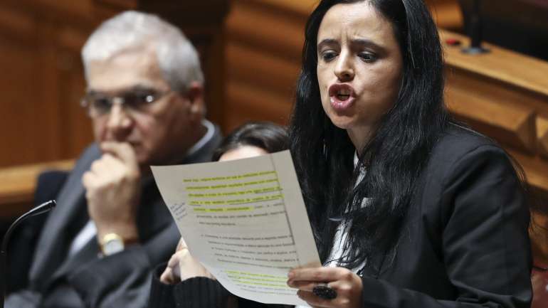 Joana Mortágua esclareceu que o projeto dos bloquistas quer garantir que a medida não será "assistencialista, uma caridade para os pobres".