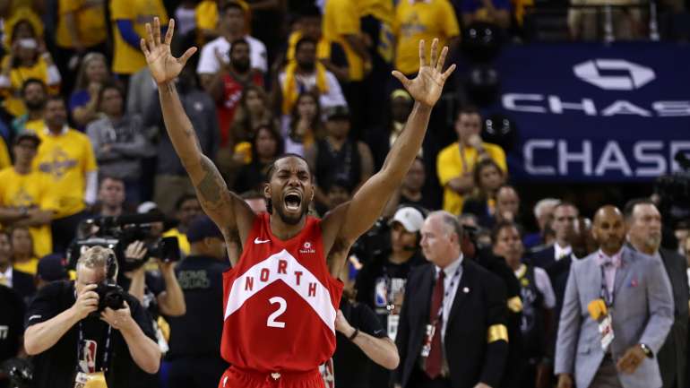 Kawhi Leonard, que tinha sido campeão em 2014 pelos San Antonio Spurs, foi o líder do sucesso dos Toronto Raptors