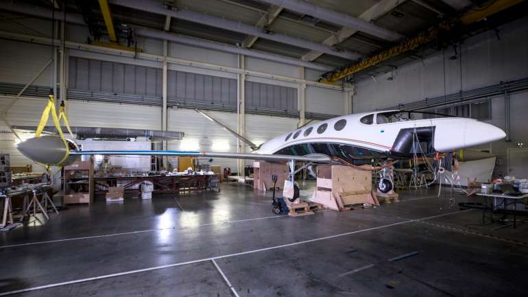 Os aviões elétricos vão permitir reduzir o impacto ambiental da aviação