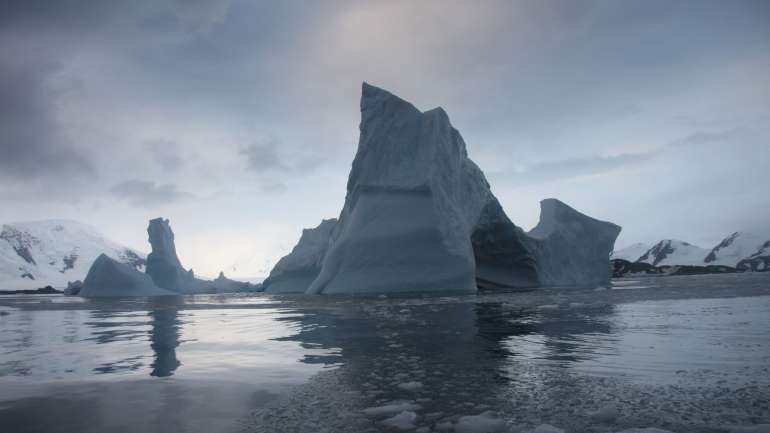Cientistas prevêem que nos próximos 50 anos o nível dos oceanos suba em média 27 centímetros em todo o mundo