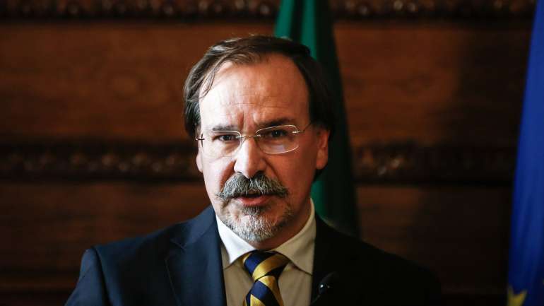 Rómulo Mateus lembrou que o novo modelo para as prisões vai promover a reinserção dos reclusos e no futuro poderá haver trabalho inclusivo e remunerado nas prisões