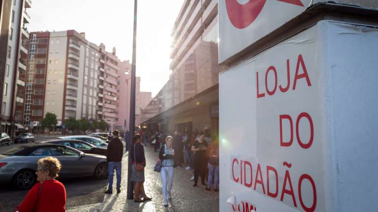 Se o impedimento foi a pandemia, o contribuinte poderá apresentar um requerimento a explicar que não foi feita a atualização “por facto que não lhe é imputável”