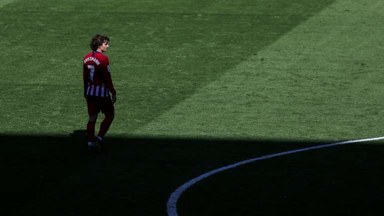 Griezmann quer sair em definitivo na sombra onde considerava estar preso mas Atleti quer mais 80 milhões pelo passe do francês