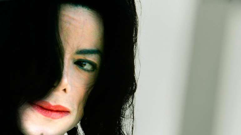 Michael Jackson foi encontrado morto, em casa, a 25 de junho de 2009