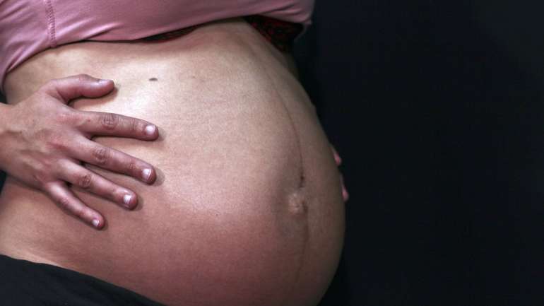 O modelo vai funcionar nos cuidados de saúde primários, integrados nas unidades locais de saúde, e articulado com os serviços hospitalares de ginecologia e obstetrícia