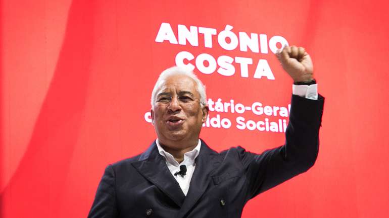 O líder socialista viu o programa eleitoral aprovado por unanimidade, este sábado, na Convenção Nacional do PS