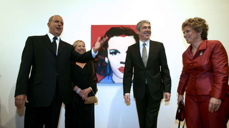José Sócrates (à direita) com Joe Berardo (à esquerda) no dia da inauguração do Museu Berardo no Centro Cultural de Belém