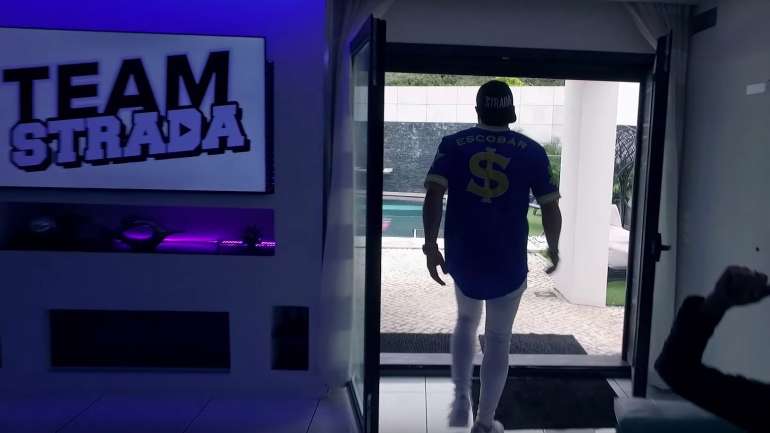 Hugo Strada criou a "Team Strada", um grupo de jovens youtubers, em abril de 2018