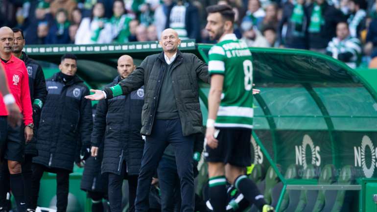 Bruno Fernandes, que se tornou na última época o médio com mais golos num campeonato europeu, deve ser ainda opção de Keizer para o jantar
