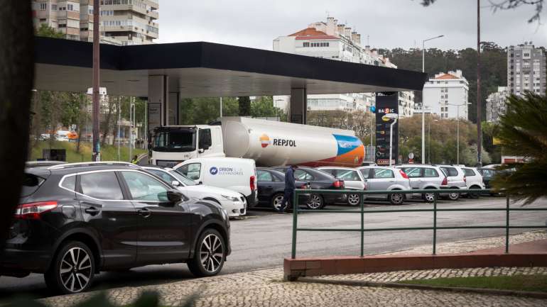 O abastecimento dos aeroportos é uma das áreas que está a ser assegurada, diz a ANA