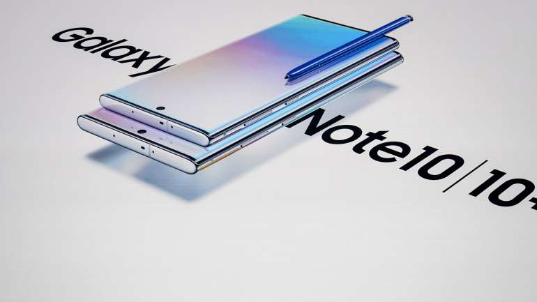 As fugas de informação têm apresentado o novo Note 10 como tendo um ecrã quase sem barreiras. Imagem retirada do Twitter