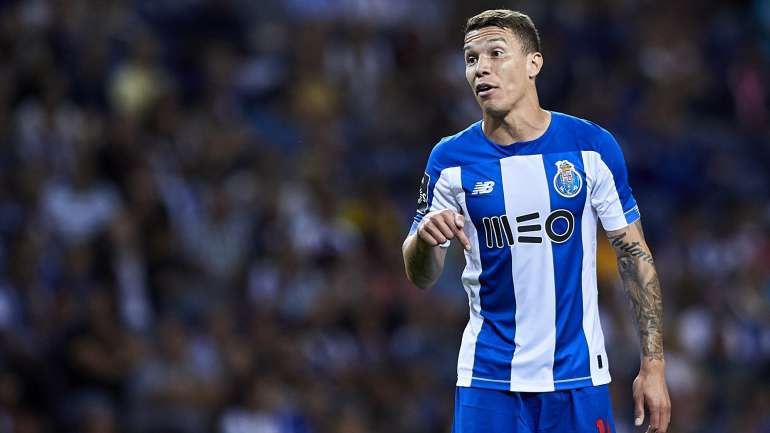 O médio de 28 anos chegou ao Dragão proveniente do América