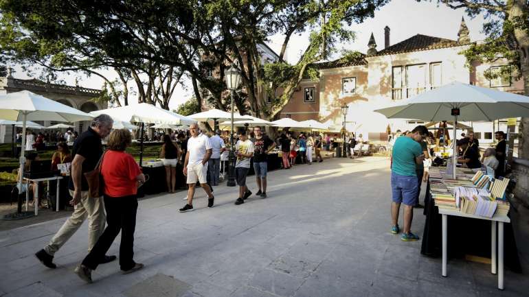 Evento decorre nos jardins do Palácio de Belém e é uma ideia do Presidente da República, para divulgar a literatura em língua portuguesa