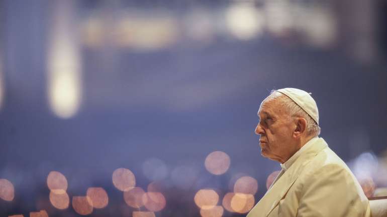 O atraso fez com que o Papa Francisco iniciasse o angelus com um pequeno atraso