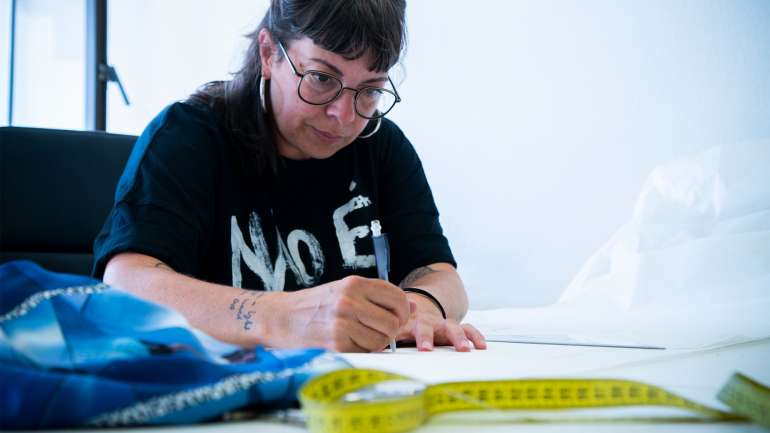 Alexandra Moura está a desenhar uma coleção para a Decenio. No final do mês, voa até Milão para se apresentar em nome próprio