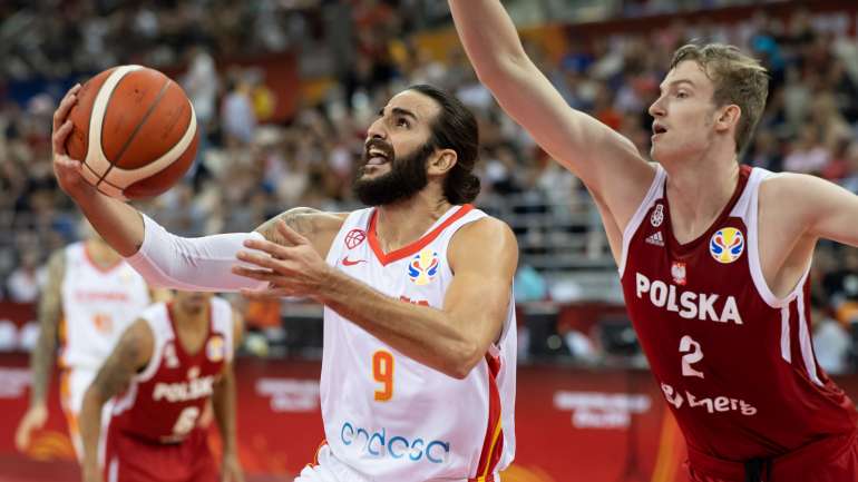 Ricky Rubio foi o melhor marcador da Espanha no dia em que se tornou o jogador com mais assistências em fases finais de Mundiais