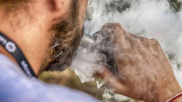 As autoridades estão a estudar outras 478 pessoas que desenvolveram complicações respiratórias