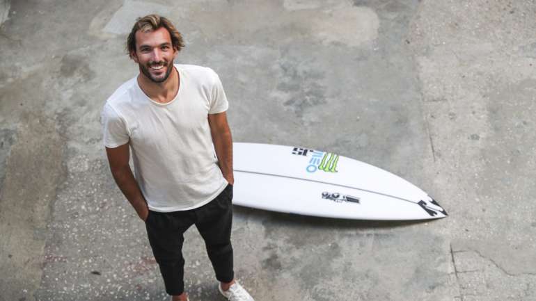 Frederico Morais venceu um "heat" muito equilibrado na segunda ronda, com uma pontuação de 14,07