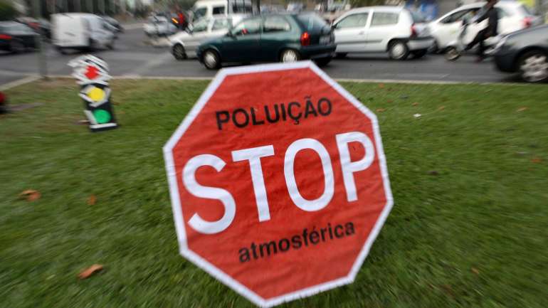 Investigadores defendem defendem que é mais sensato e justo limitar o aquecimento global antes de 2050 e estar menos dependente de tecnologias