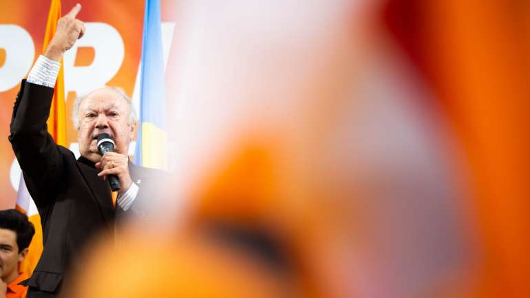 Alberto João Jardim dominou último comício do PSD-Madeira na campanha para as regionais de domingo. MELISSA VIEIRA/OBSERVADOR