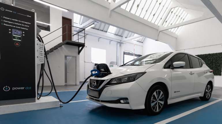 Os pontos de carregamento vão ser exclusivos para condutores da Uber que utilizem carros elétricos