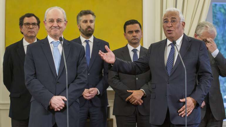 Sondagem da Aximage aponta para recuperação de Rui Rio e do PSD.