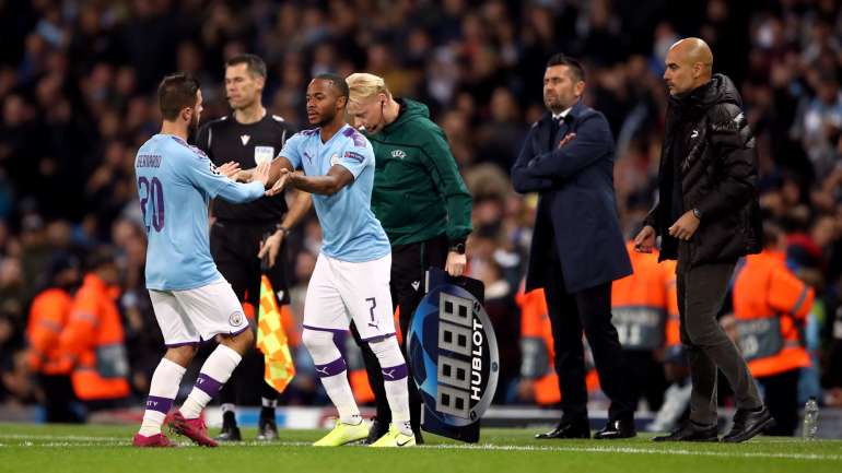 Sterling entrou para o lugar de Bernardo Silva na segunda parte, marcou o 1-0 e ainda fez a assistência para o 2-0 final