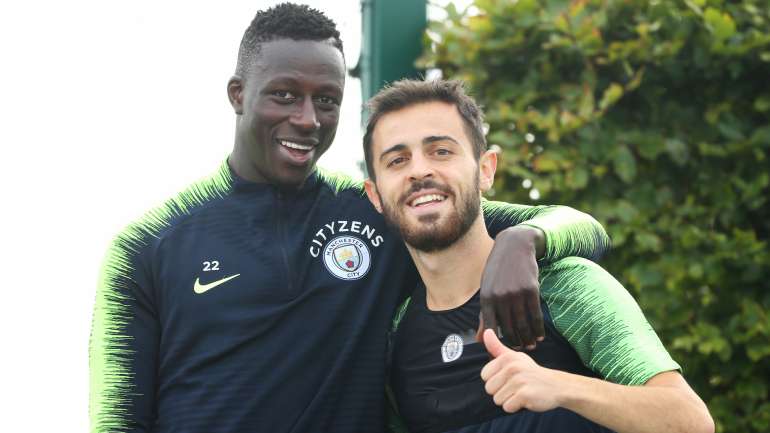 Bernardo Silva e Benjamin Mendy, um dos melhores amigos no plantel do City e que conhece já dos tempos do Mónaco