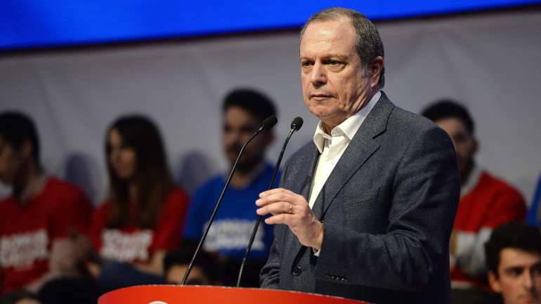Carlos César entende que este caso "afeta a credibilidade da Assembleia da República".