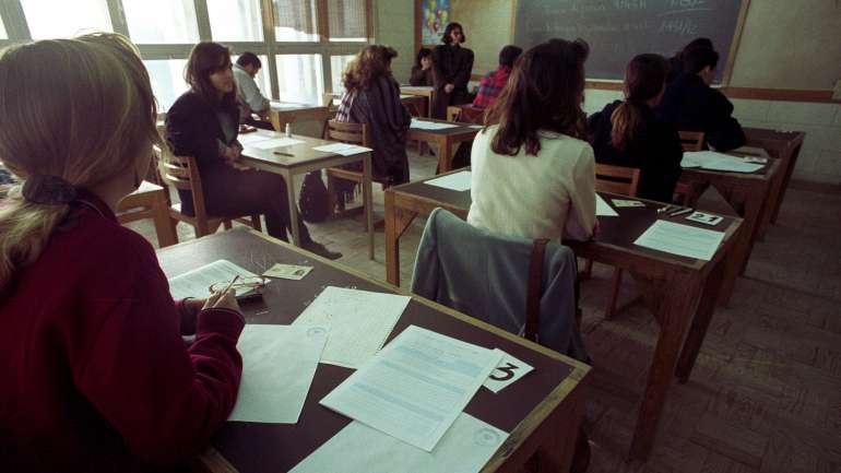 Ainda existem mais de mil horários nas escolas sem professores atribuídos