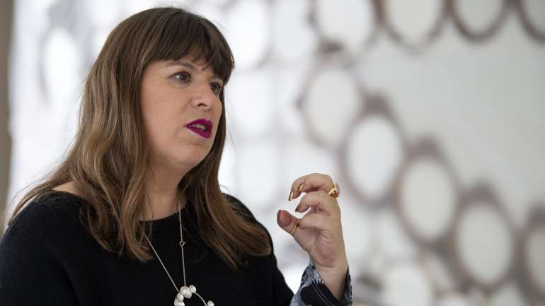 Joana Vasconcelos tornou-se na primeira mulher e artista mais jovem a expor obras no Palácio de Versalhes