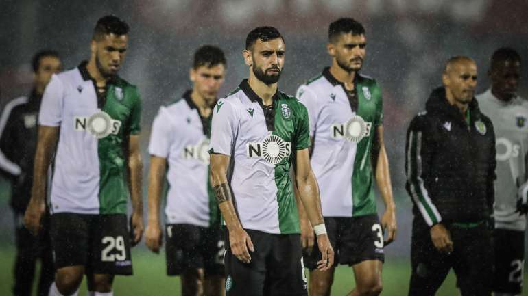 Bruno Fernandes começou no banco e só entrou ao intervalo